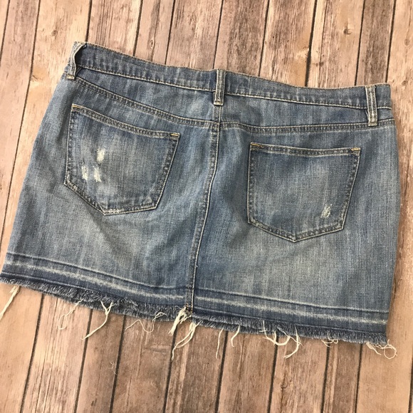 (Sold) Old Navy Denim Distressed Jean Skirt, 14 - Picture 4 of 6